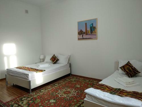Hostal Hotel Apartments Silk Road