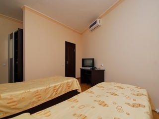 Hotel Rovshan