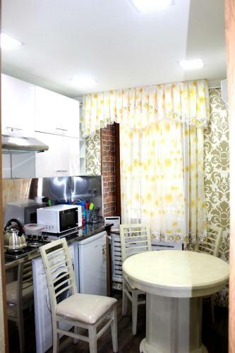 Honsaroy Apartment