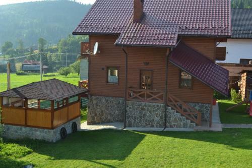 Hostal Aura Karpat
