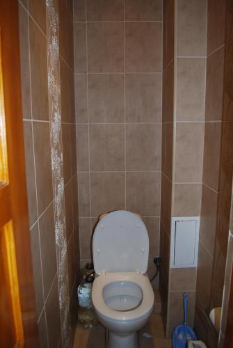 Room In Three Bedroom Flat