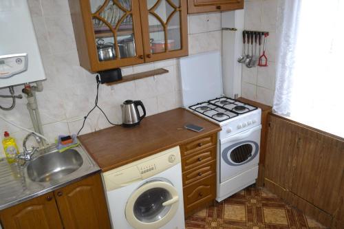 Apartment On Kniaziv Koriatovychiv 9