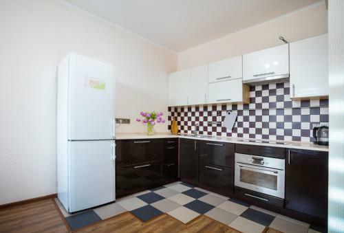 Apartment Near Obolon Metro Station
