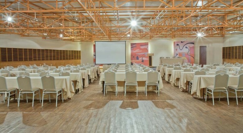 Sonesta Hotel El Olivar