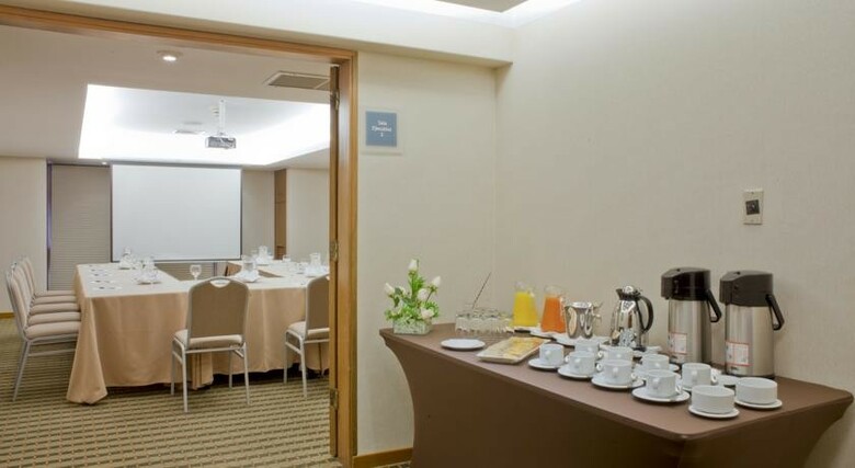 Sonesta Hotel El Olivar