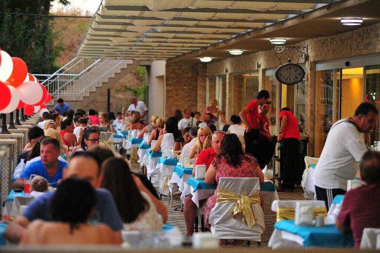 Hotel Asrin Beach