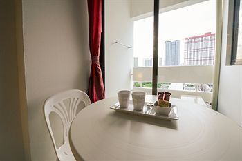 Hotel A-2 House (Dlx Fam Room Only)