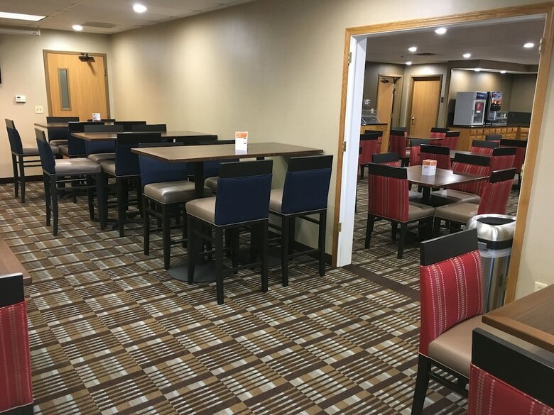 Hotel Comfort Suites