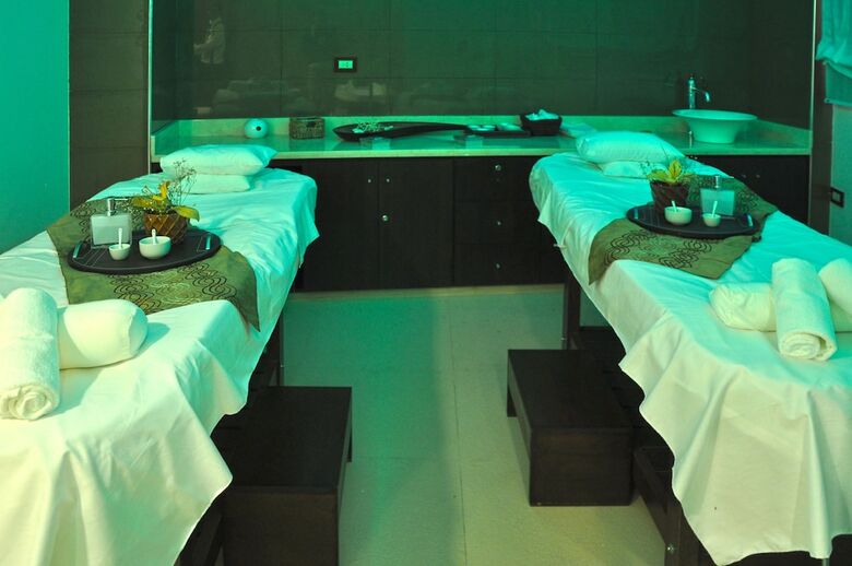 Amerian Hotel Casino Carlos V