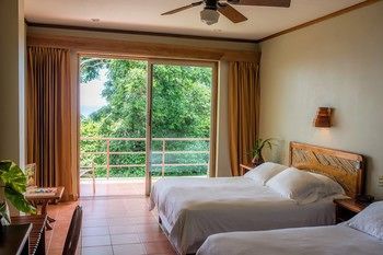 Hotel Si Como No Resort Spa And Wildlife Refuge