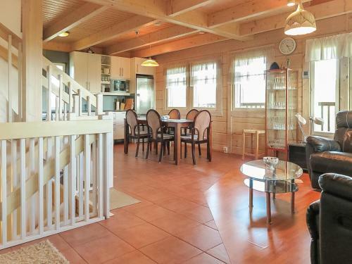 Holiday Home Villa Kaiku