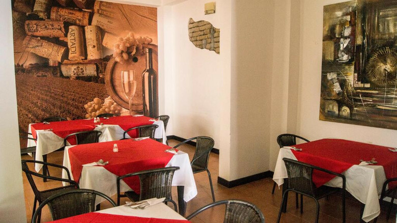 Hotel Puerta De San Antonio