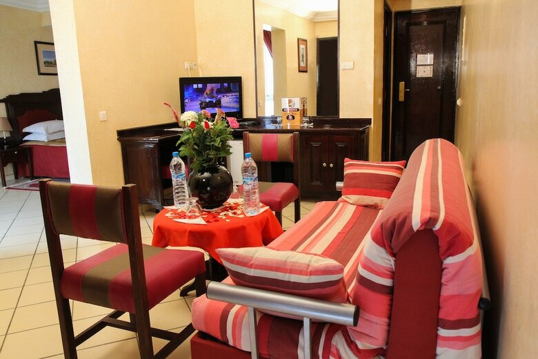 New Farah Hotel