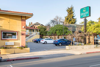 Hotel Quality Inn University