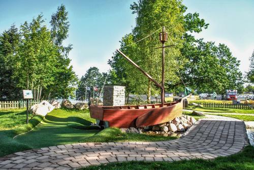 Kristinehamn Herrg�rdscamping & Stugor