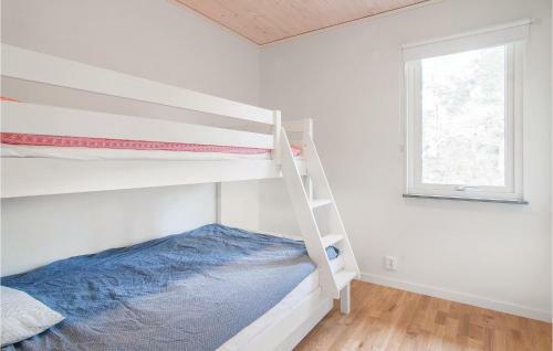 Three-bedroom Holiday Home In Larbro