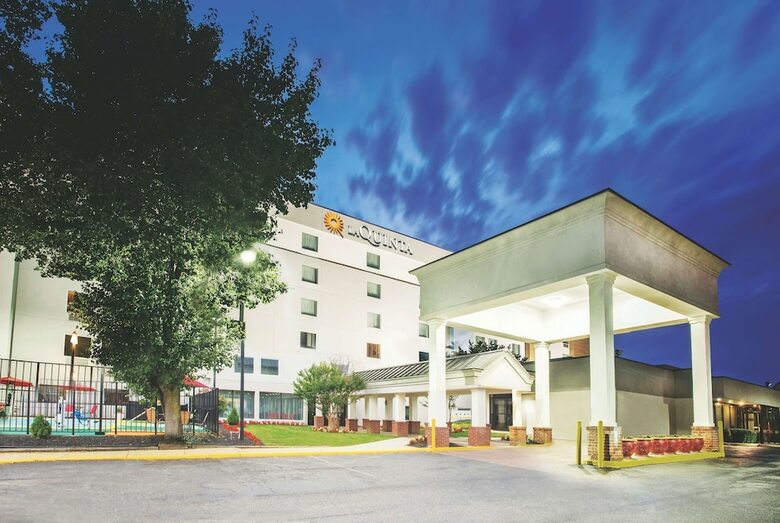 Hotel Comfort Inn