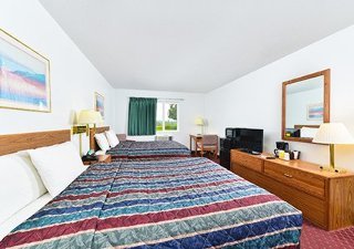 Hotel Rodeway Inn & Suites