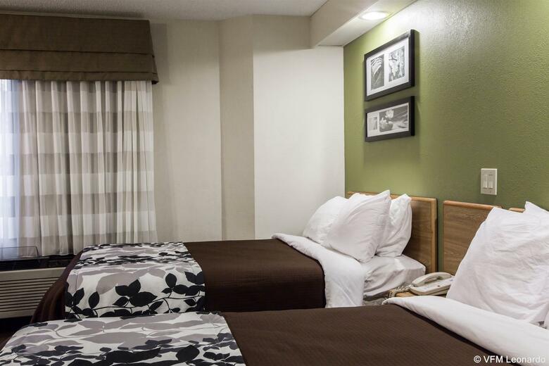 Hotel Sleep Inn At Six Flags