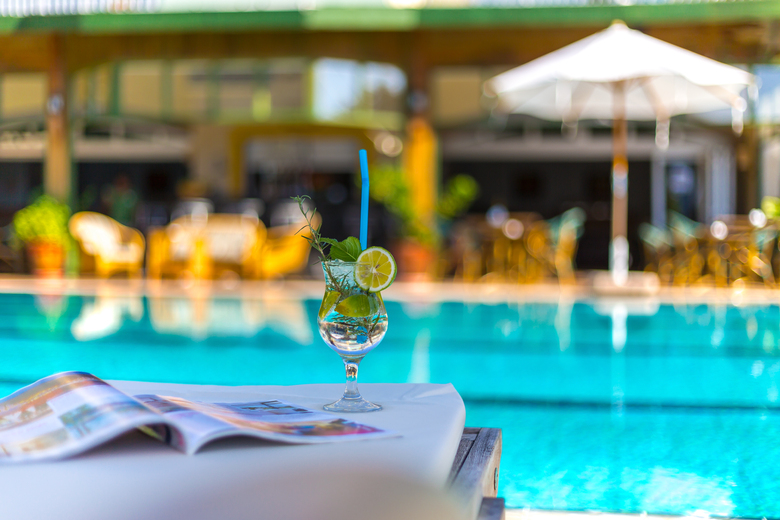 Happy Hotel