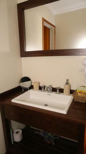 Lodge La Reserva. Caba�as, Apart.