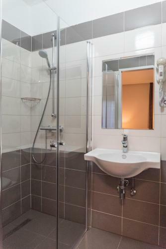 Hostal Pension Zum Meridianstein