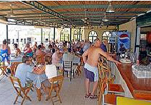 Hotel Apostolis Studios