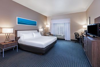 Holiday Inn Express Hotel & Suites Pharr