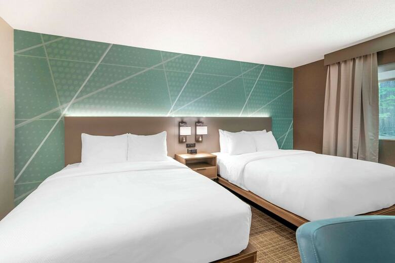 Hotel Comfort Inn & Suites