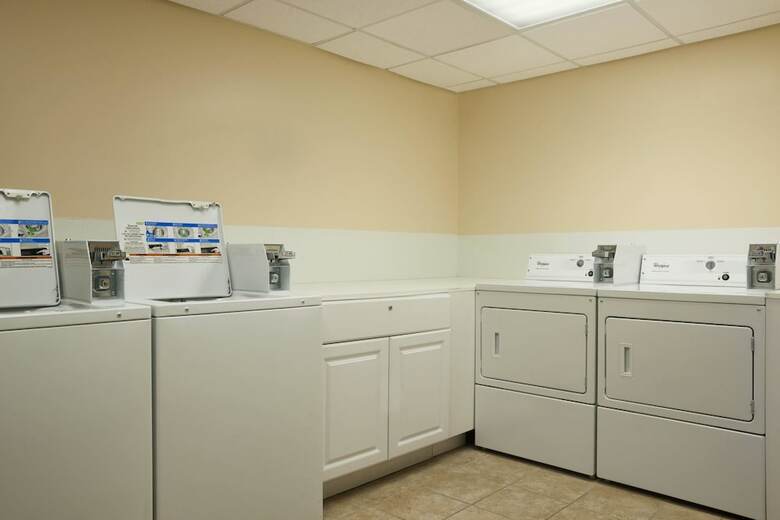 Hotel Wingate By Wyndham Schaumburg / Convention Center