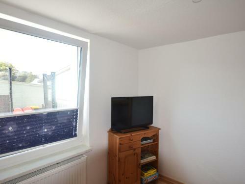 Beautiful Bungalow In Kropelin With Garden