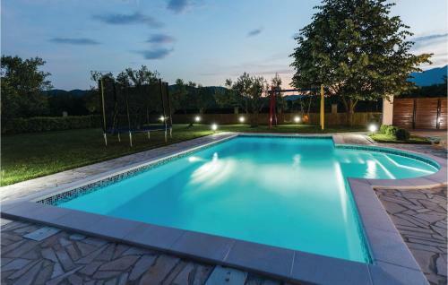 Four-bedroom Holiday Home In Bacina