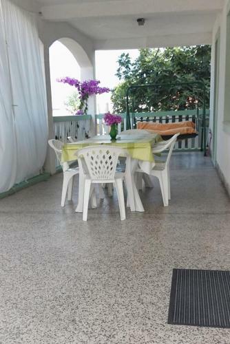 Apartment Brodarica 4195a