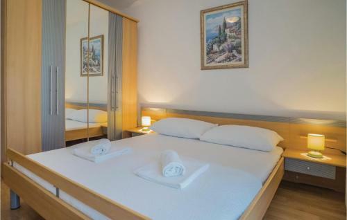 Three-bedroom Apartment In Rastovac