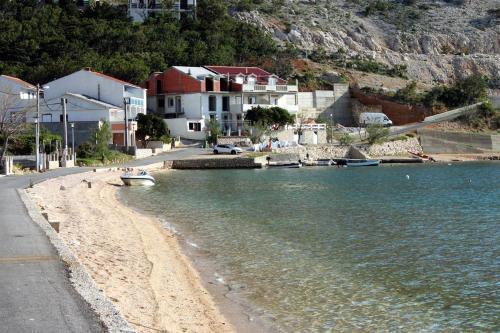Apartment Metajna 6466g