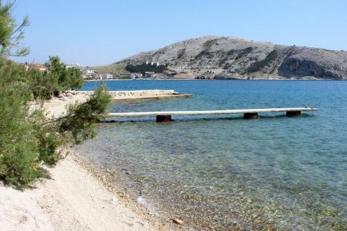 Hostal Double Room Metajna 3305j
