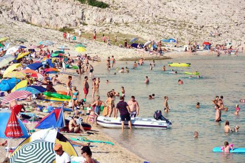 Hostal Double Room Metajna 3305o