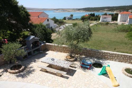 Apartments With A Parking Space Caska (pag) - 4089