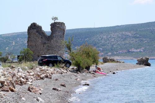 Hostal Triple Room Starigrad 3335f
