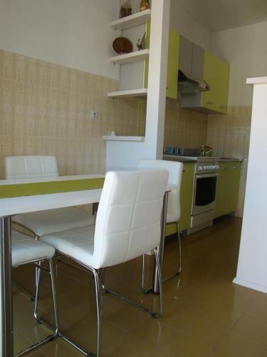 Apartment Supetar 13180b