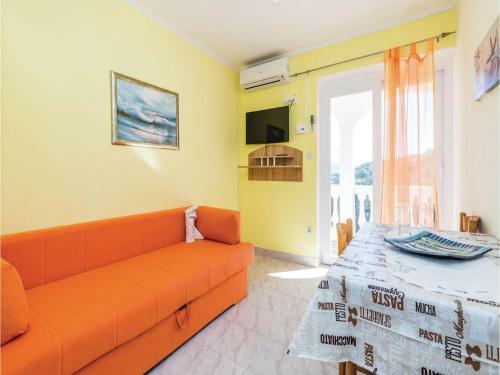 One-bedroom Apartment In Supetarska Draga