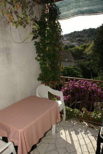 Apartments By The Sea Sutivan (brac) - 2849