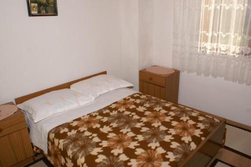 Apartments With A Parking Space Tkon (pasman) - 4307