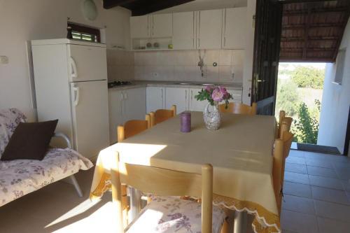 Apartments With A Parking Space Tkon (pasman) - 4307