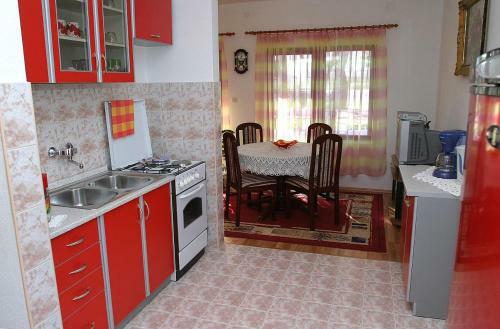 Apartment Slatine 972b