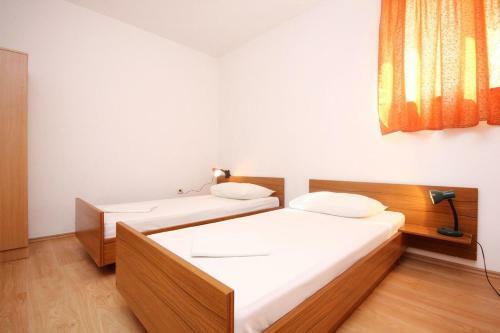 Apartments With A Parking Space Trpanj (Peljesac) - 10083