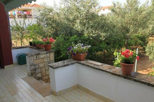 Apartment Ugljan 8304b