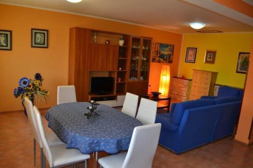 Apartments With A Parking Space Murine (umag) - 14994