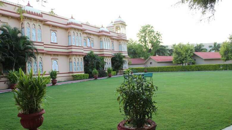 Hotel Rajputana Resort (t)