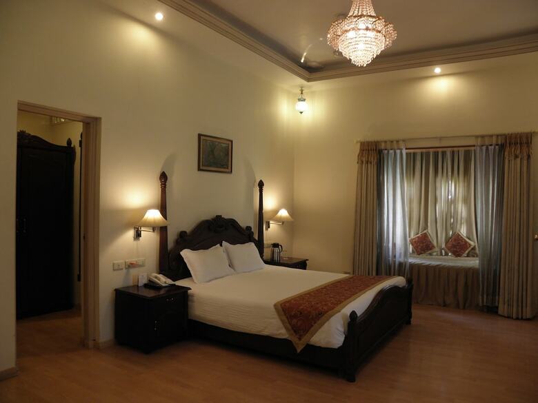 Hotel Rajputana Resort (t)